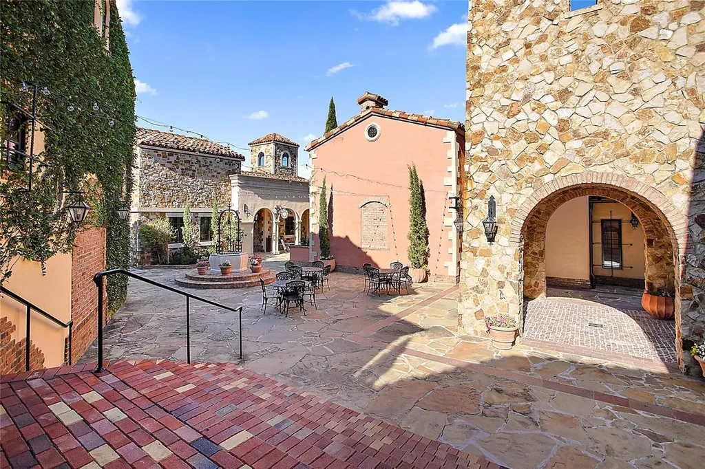 16049 Volterra Point Montverde FL 34756