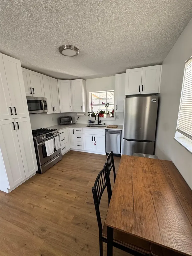 631 75th Avenue N St Petersburg FL 33702