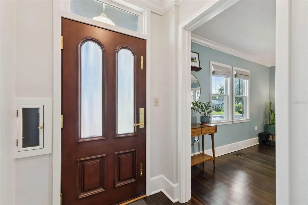 442 Woodland Street Orlando FL 32806