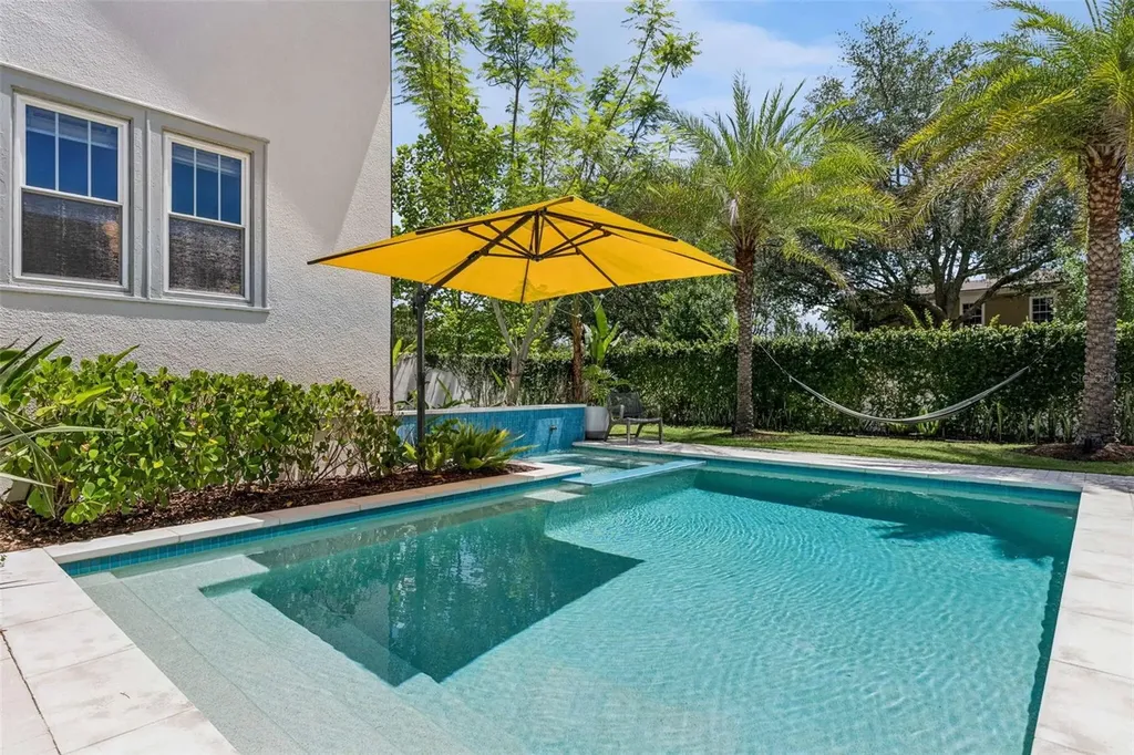 442 Woodland Street Orlando FL 32806