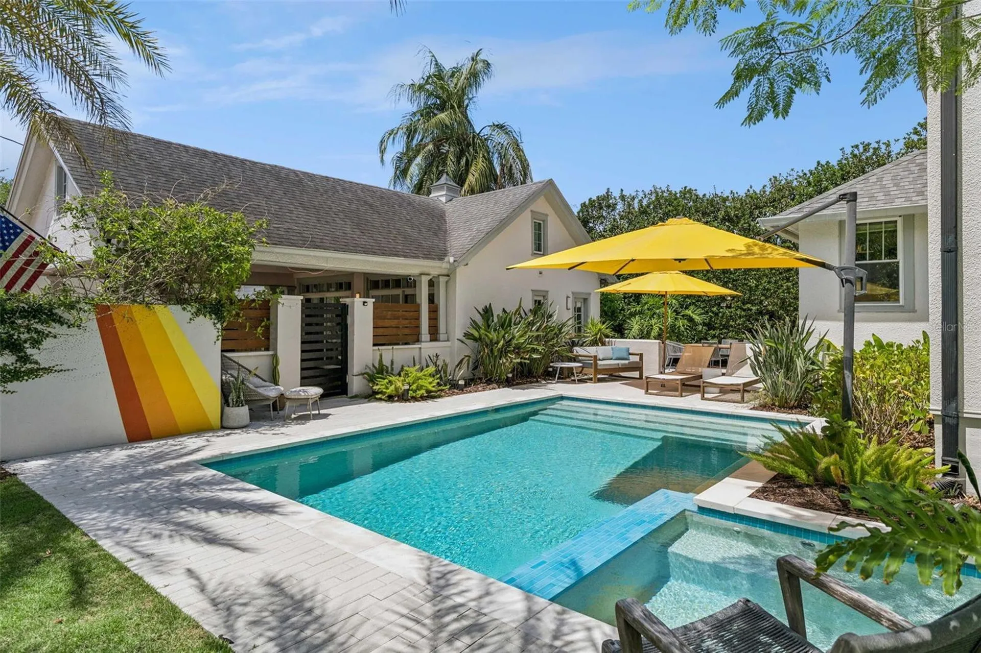 442 Woodland Street Orlando FL 32806