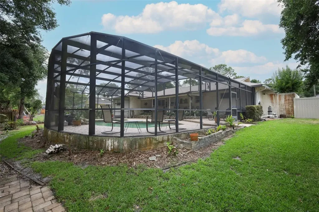 313 White Oak Drive Altamonte Springs FL 32701