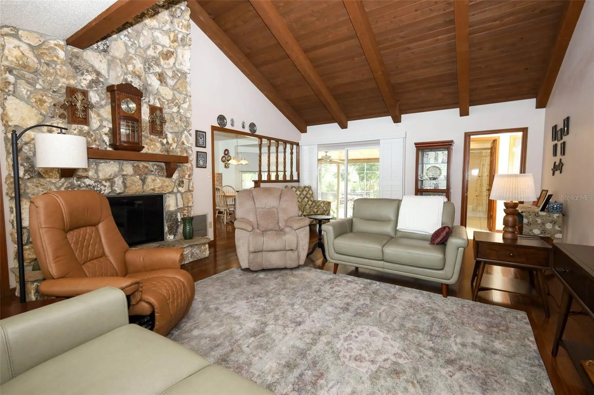 313 White Oak Drive Altamonte Springs FL 32701