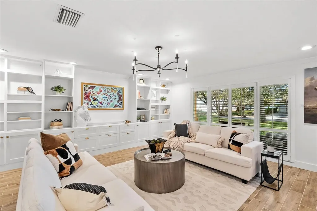 1511 S Sheridan Forest Drive Tampa FL 33629