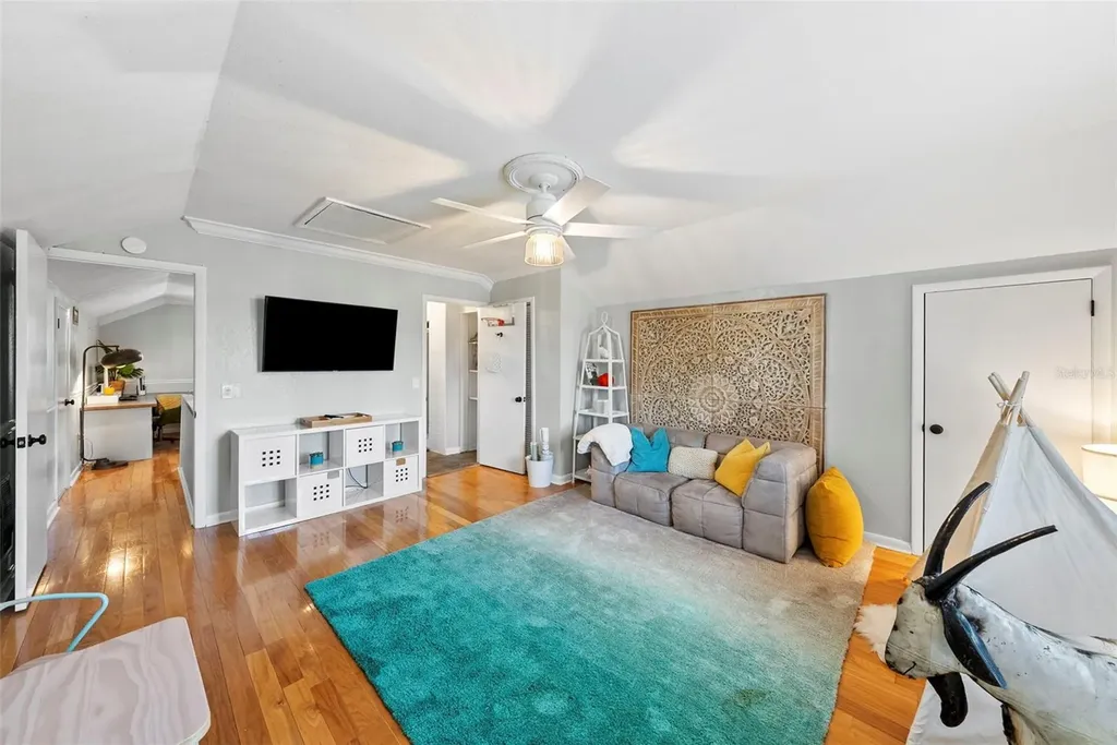 1511 S Sheridan Forest Drive Tampa FL 33629