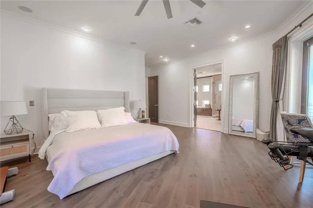 2711 W Trilby Avenue Tampa FL 33611