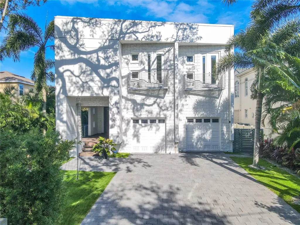 2711 W Trilby Avenue Tampa FL 33611