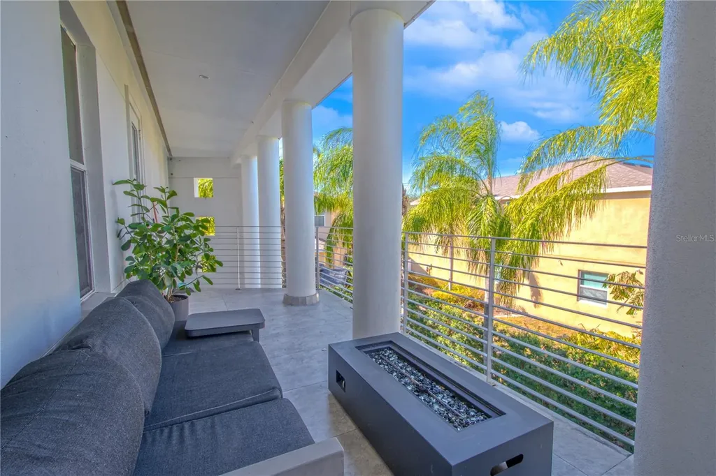 2711 W Trilby Avenue Tampa FL 33611
