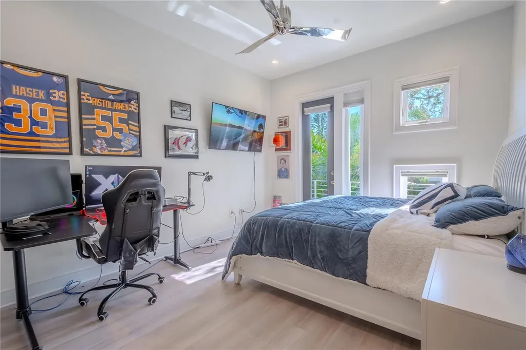 2711 W Trilby Avenue Tampa FL 33611