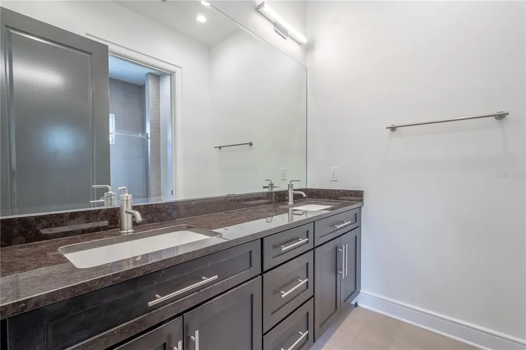 2711 W Trilby Avenue Tampa FL 33611