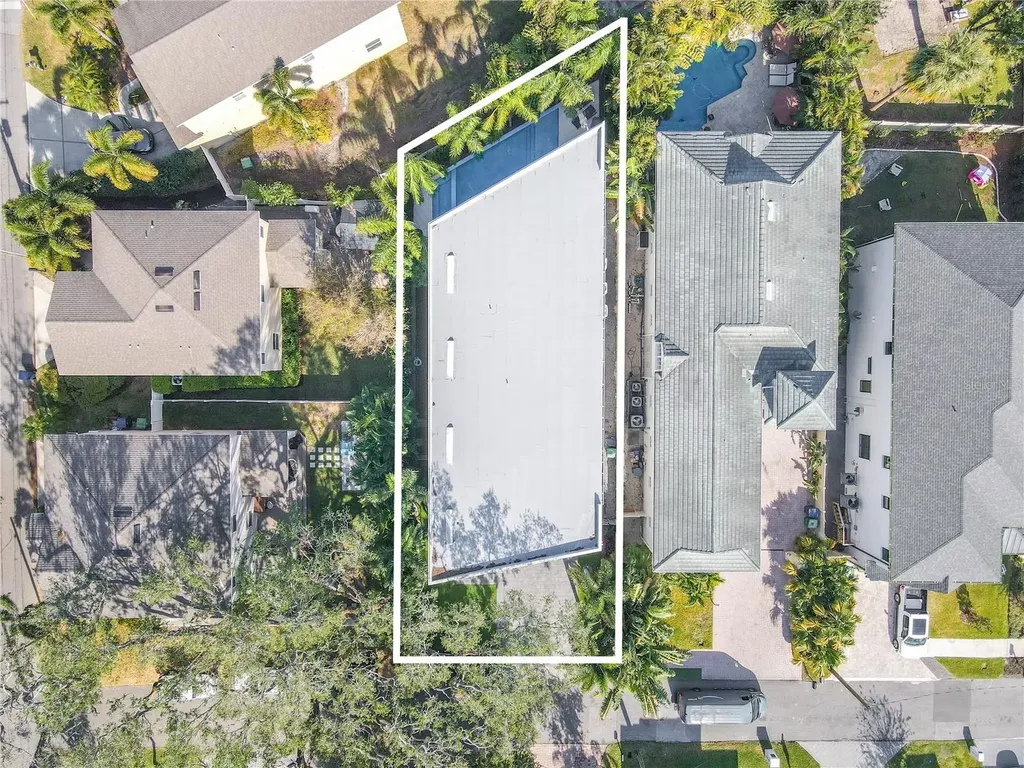 2711 W Trilby Avenue Tampa FL 33611