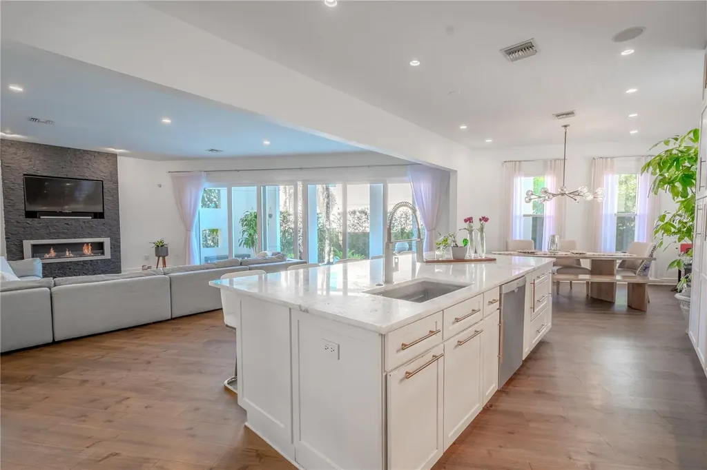 2711 W Trilby Avenue Tampa FL 33611