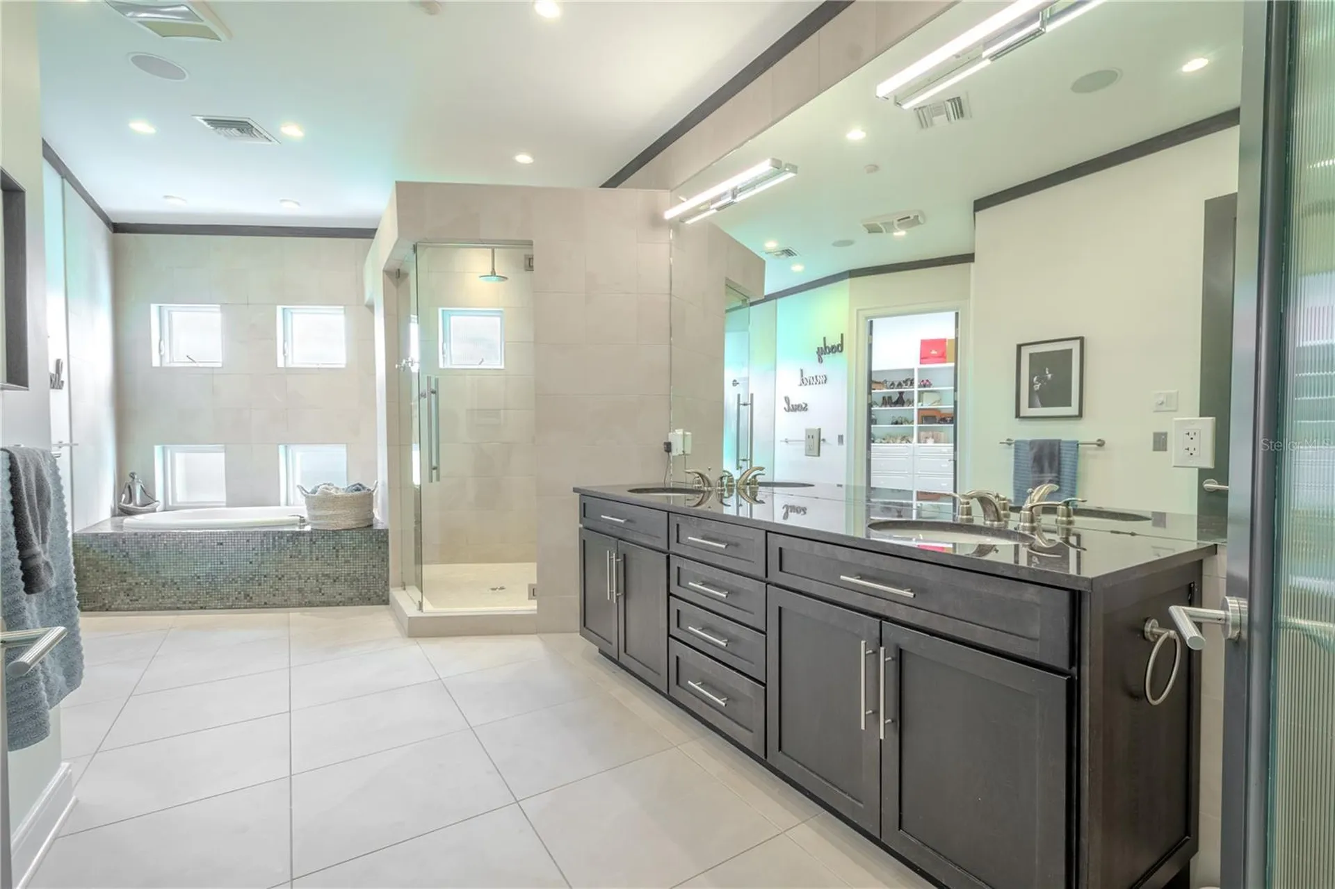 2711 W Trilby Avenue Tampa FL 33611