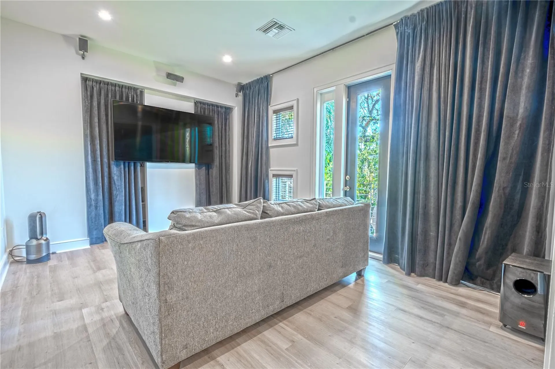 2711 W Trilby Avenue Tampa FL 33611