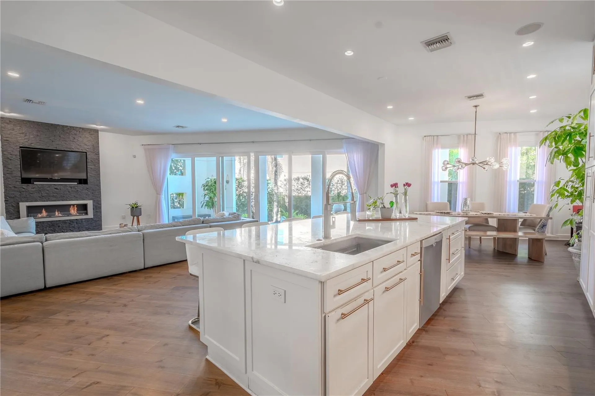 2711 W Trilby Avenue Tampa FL 33611