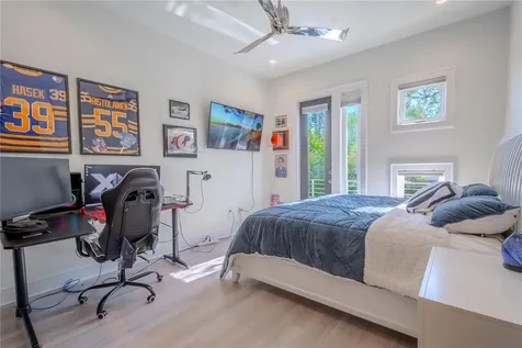 2711 W Trilby Avenue Tampa FL 33611