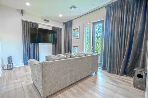 2711 W Trilby Avenue Tampa FL 33611