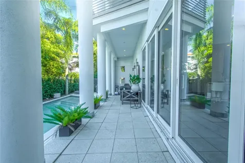 2711 W Trilby Avenue Tampa FL 33611