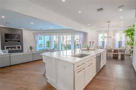 2711 W Trilby Avenue Tampa FL 33611
