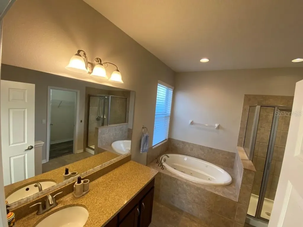 710 Parker Den Drive Ruskin FL 33570