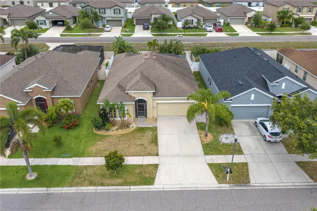 710 Parker Den Drive Ruskin FL 33570