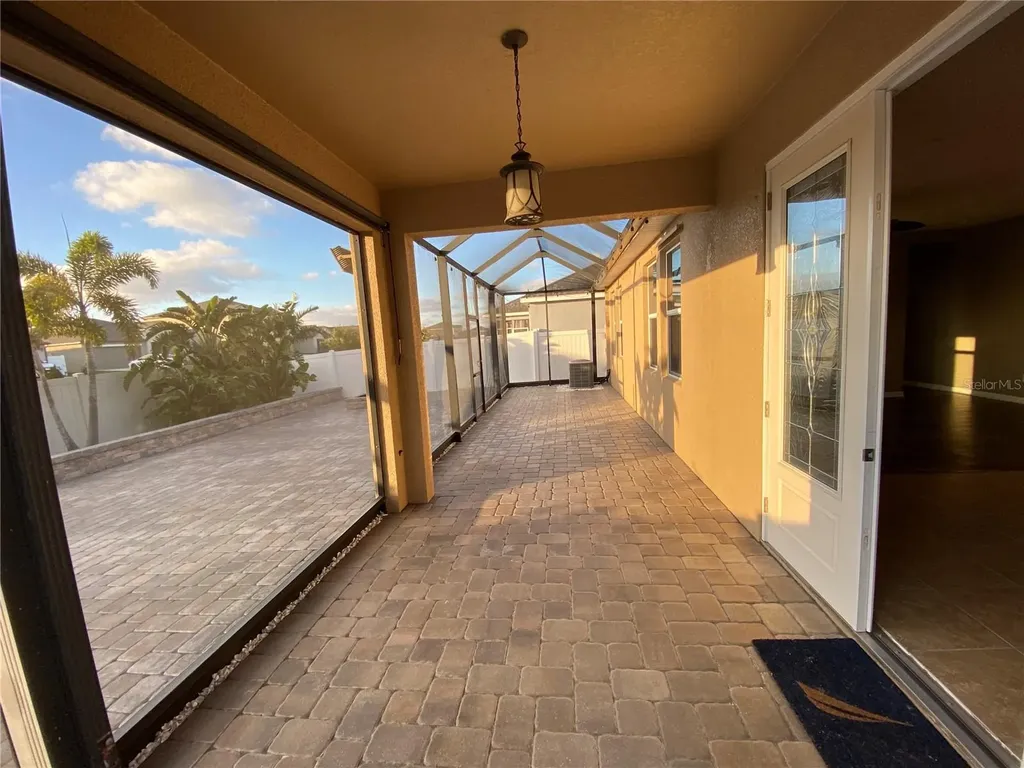 710 Parker Den Drive Ruskin FL 33570
