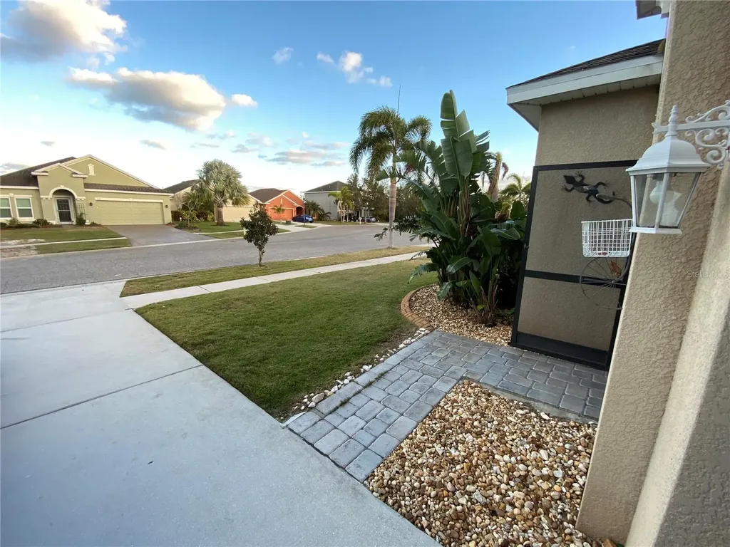 710 Parker Den Drive Ruskin FL 33570