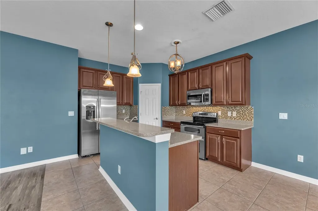 710 Parker Den Drive Ruskin FL 33570