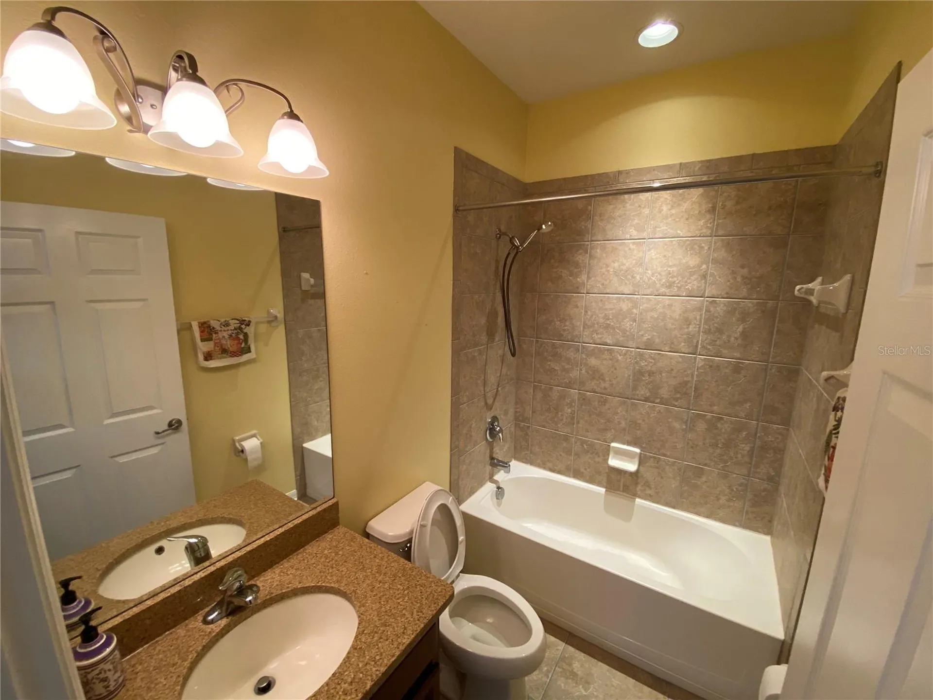 710 Parker Den Drive Ruskin FL 33570