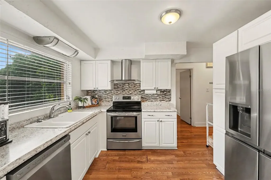 1251 Oakview Avenue Clearwater FL 33756