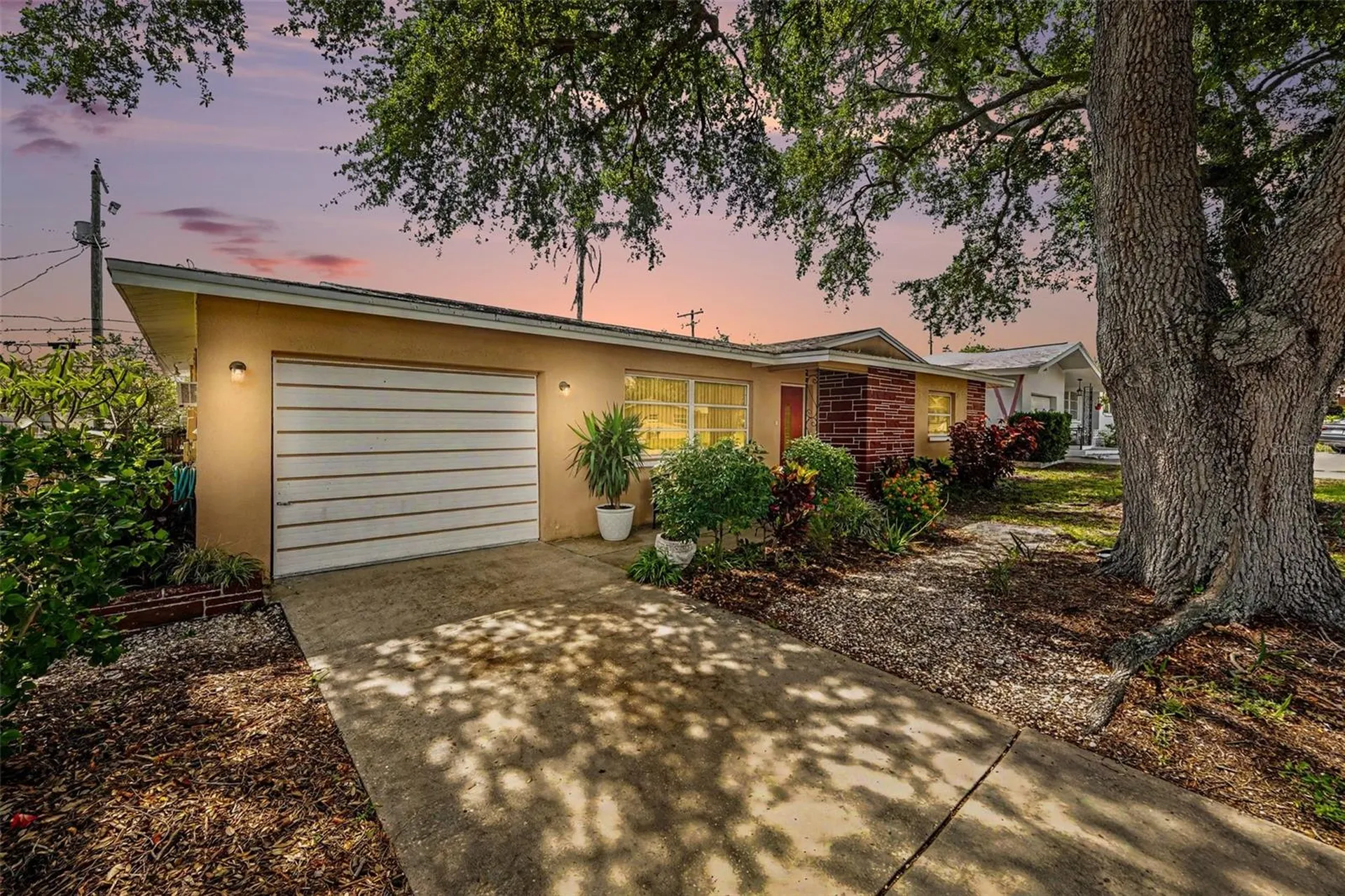 1251 Oakview Avenue Clearwater FL 33756