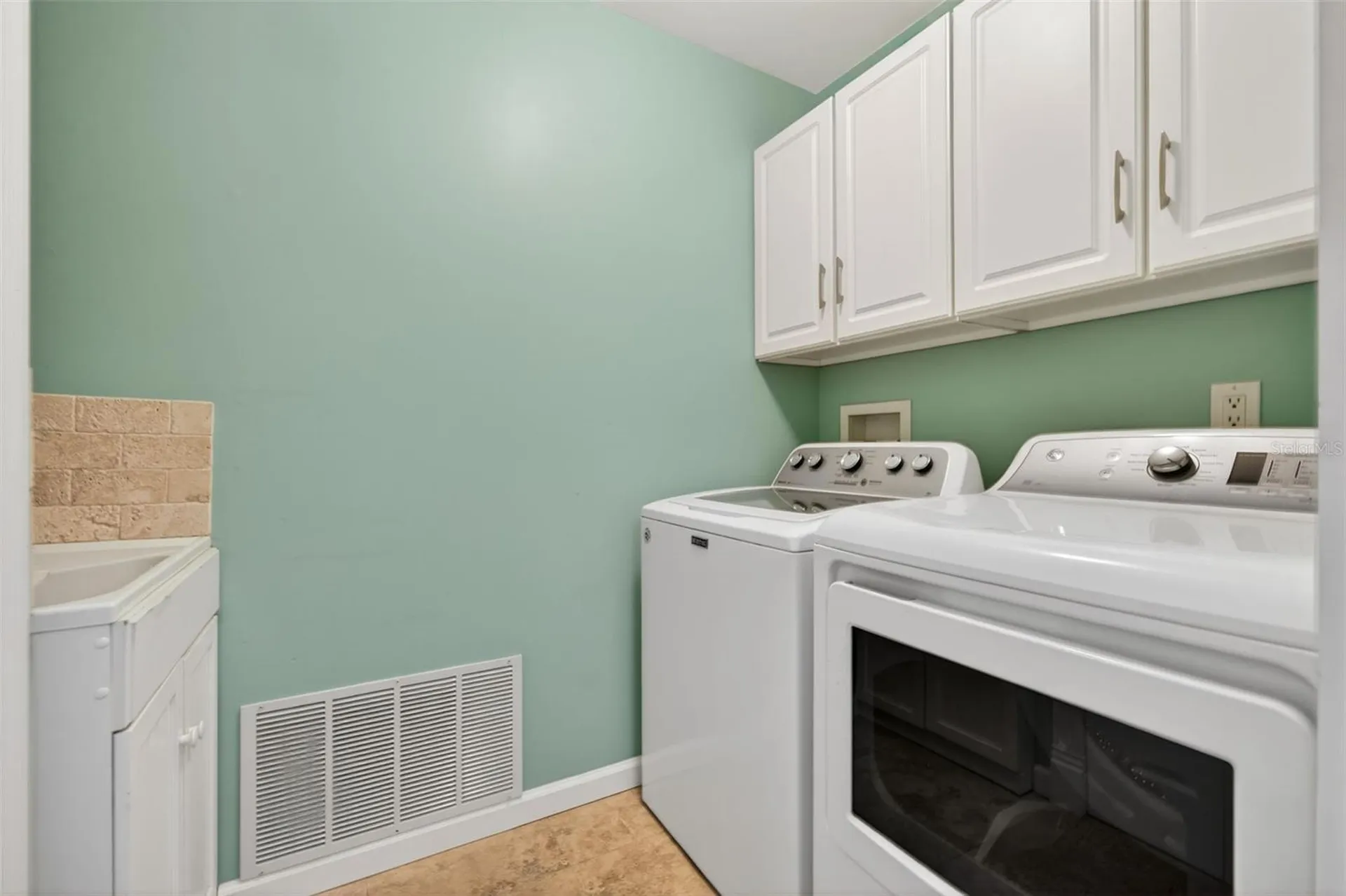 1007 State Street E Oldsmar FL 34677