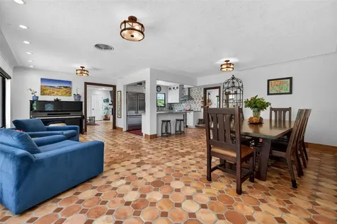 6213 12th Avenue S Gulfport FL 33707