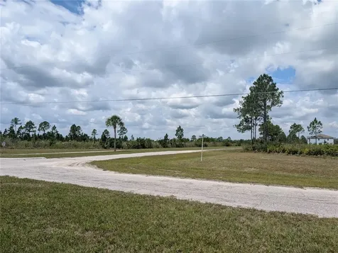 402 Japonica Drive Indian Lake Estates FL 33855