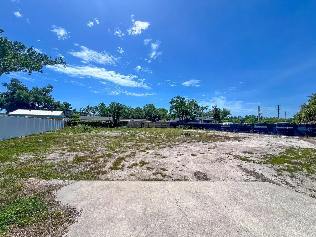 1120 35th Street W Bradenton FL 34205