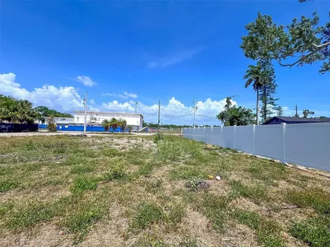 1120 35th Street W Bradenton FL 34205