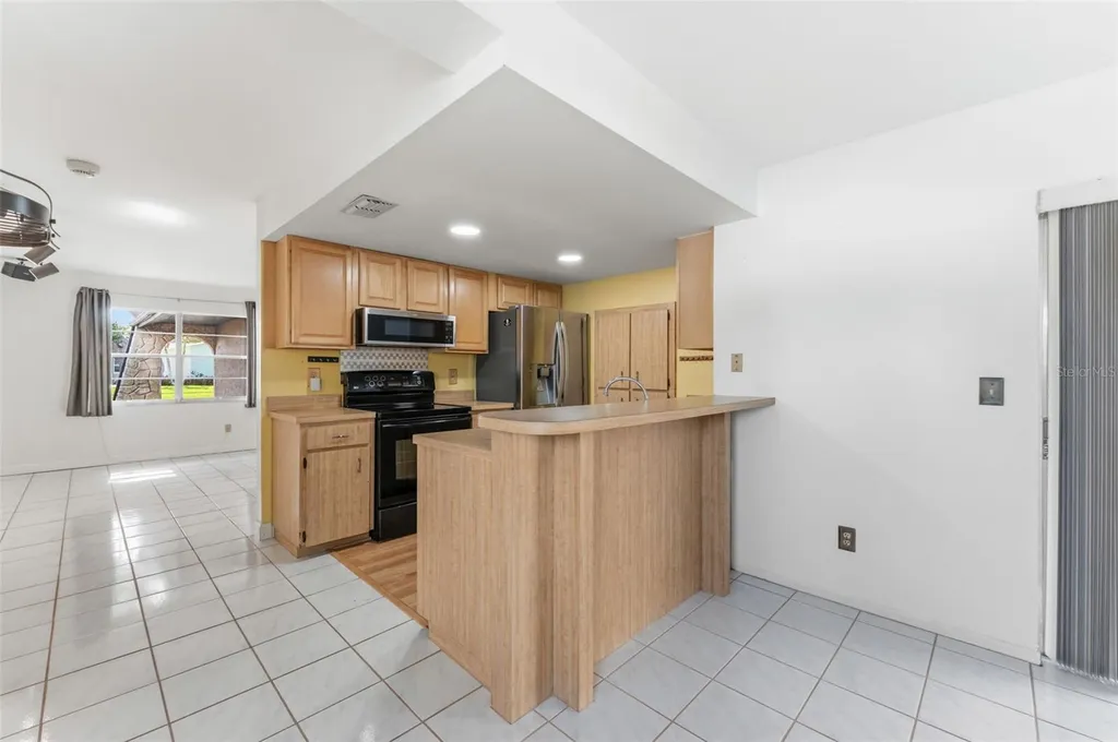 611 Tangerine Drive Oldsmar FL 34677