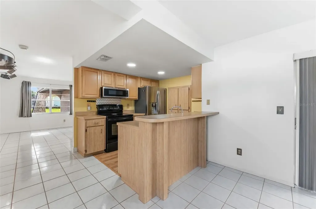 611 Tangerine Drive Oldsmar FL 34677