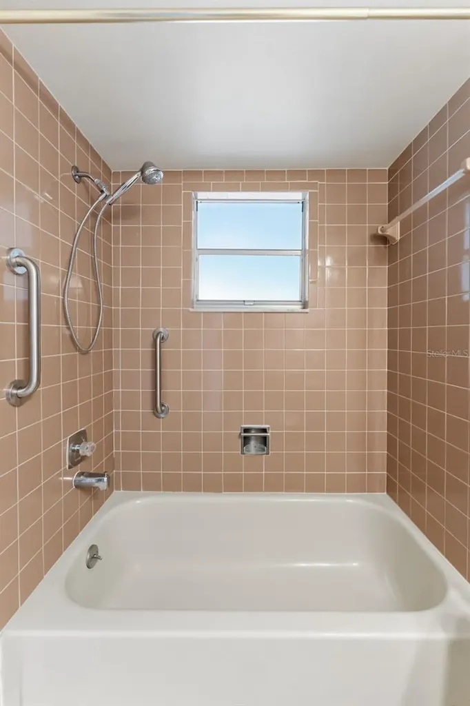 611 Tangerine Drive Oldsmar FL 34677