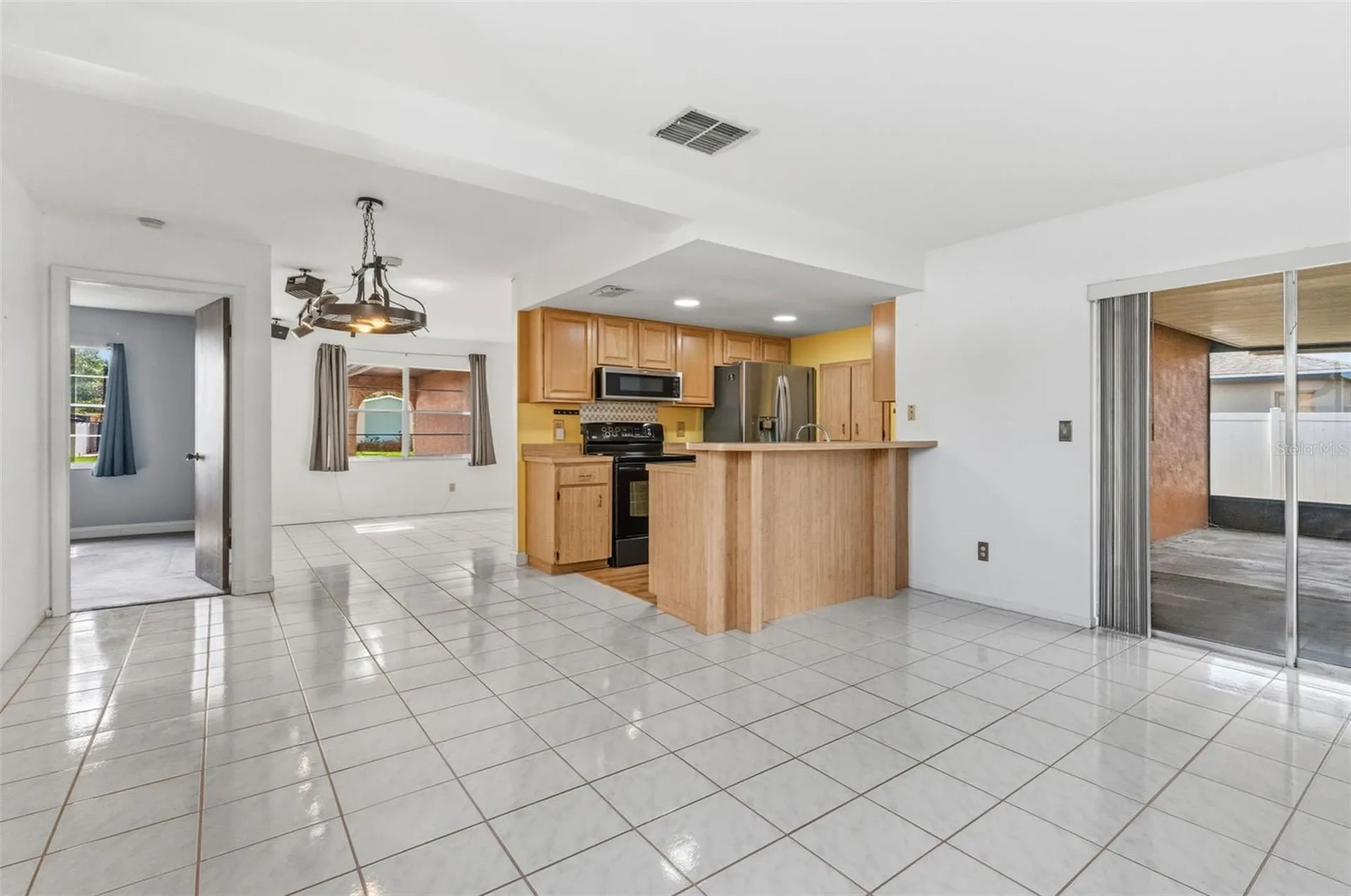 611 Tangerine Drive Oldsmar FL 34677