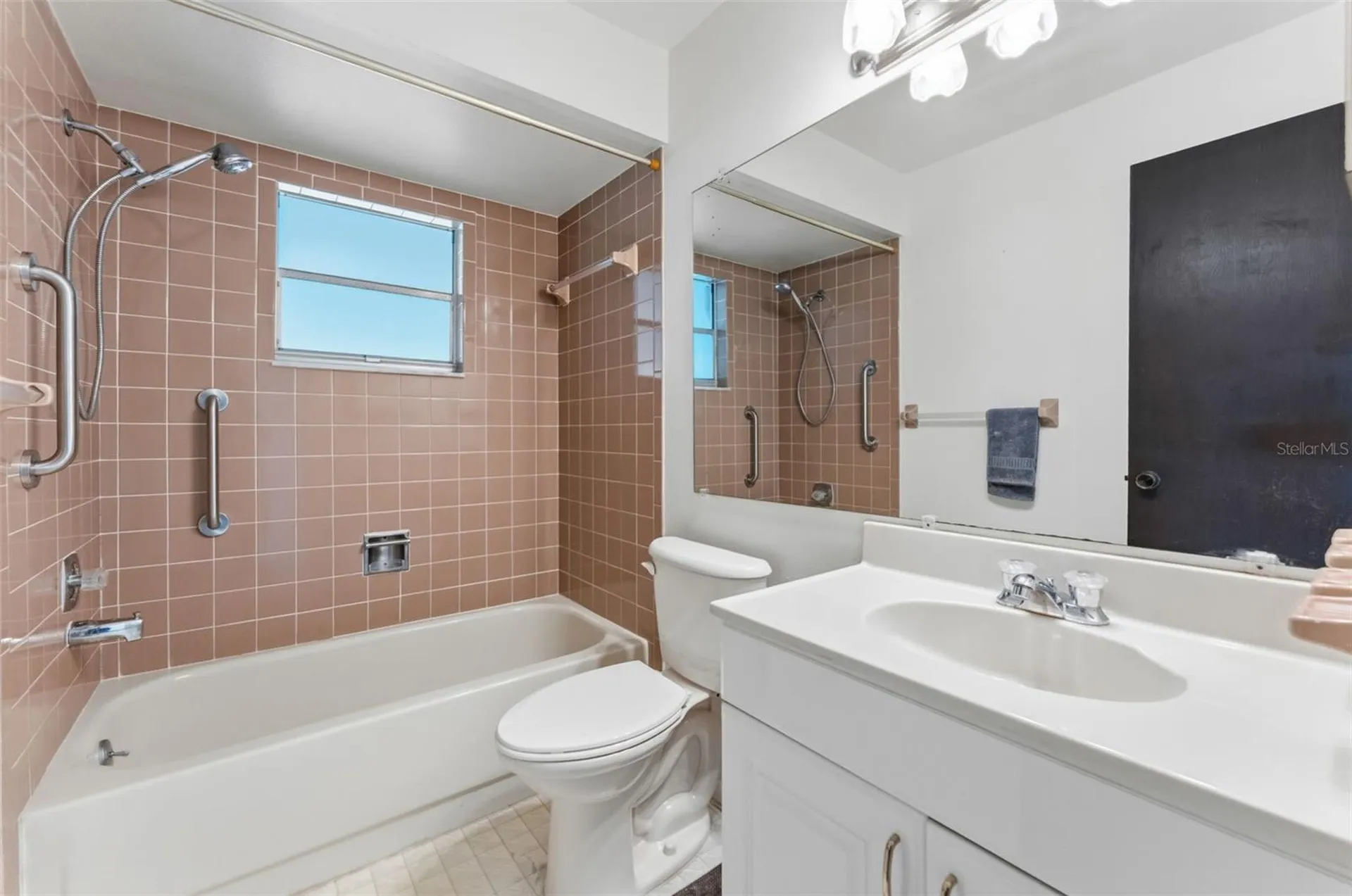 611 Tangerine Drive Oldsmar FL 34677