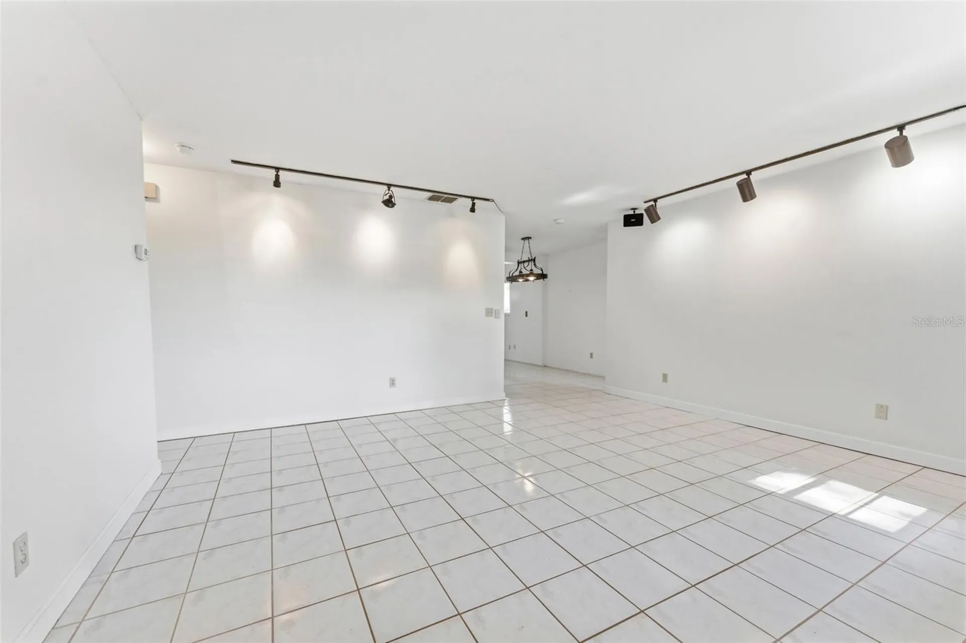 611 Tangerine Drive Oldsmar FL 34677