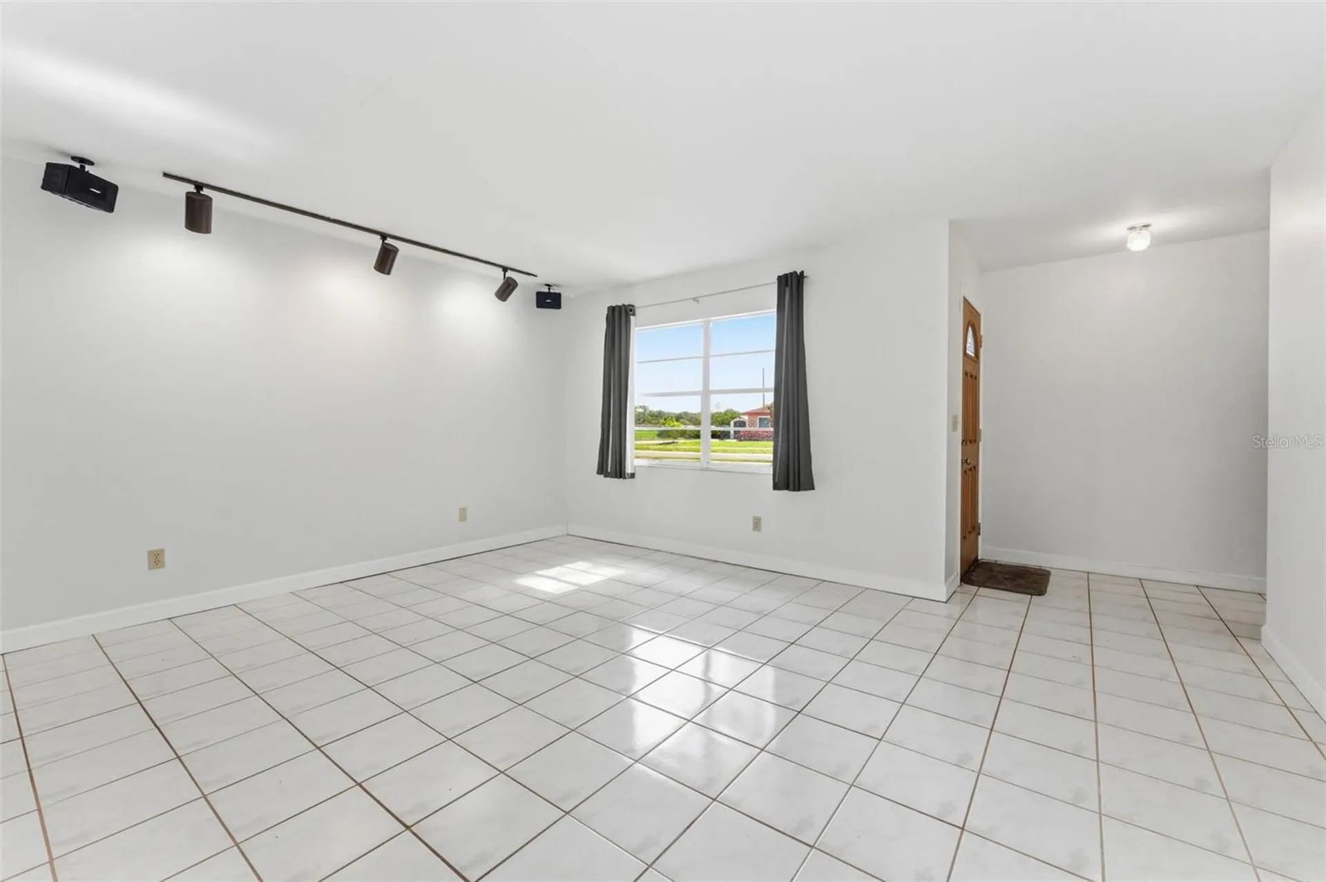 611 Tangerine Drive Oldsmar FL 34677