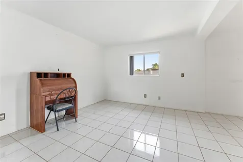 611 Tangerine Drive Oldsmar FL 34677