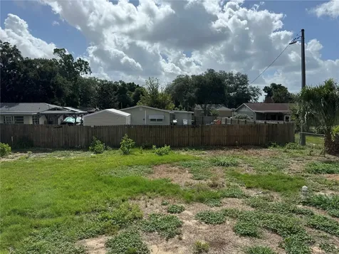 107 N Galena Avenue Minneola FL 34715