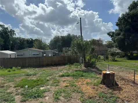 107 N Galena Avenue Minneola FL 34715