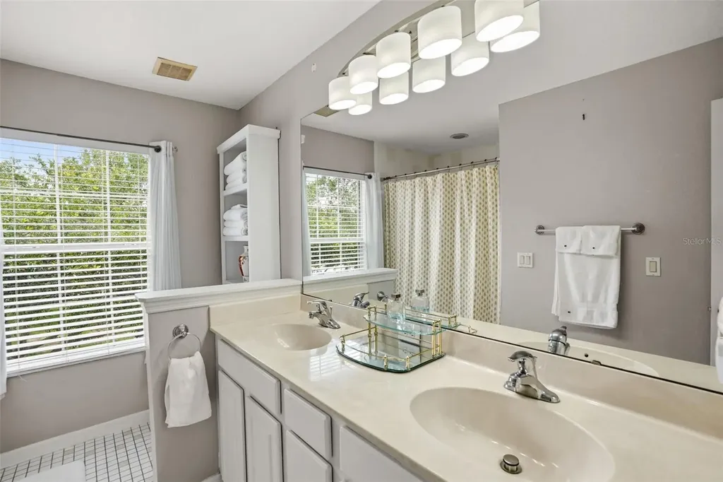14432 Clarkson Drive Orlando FL 32828