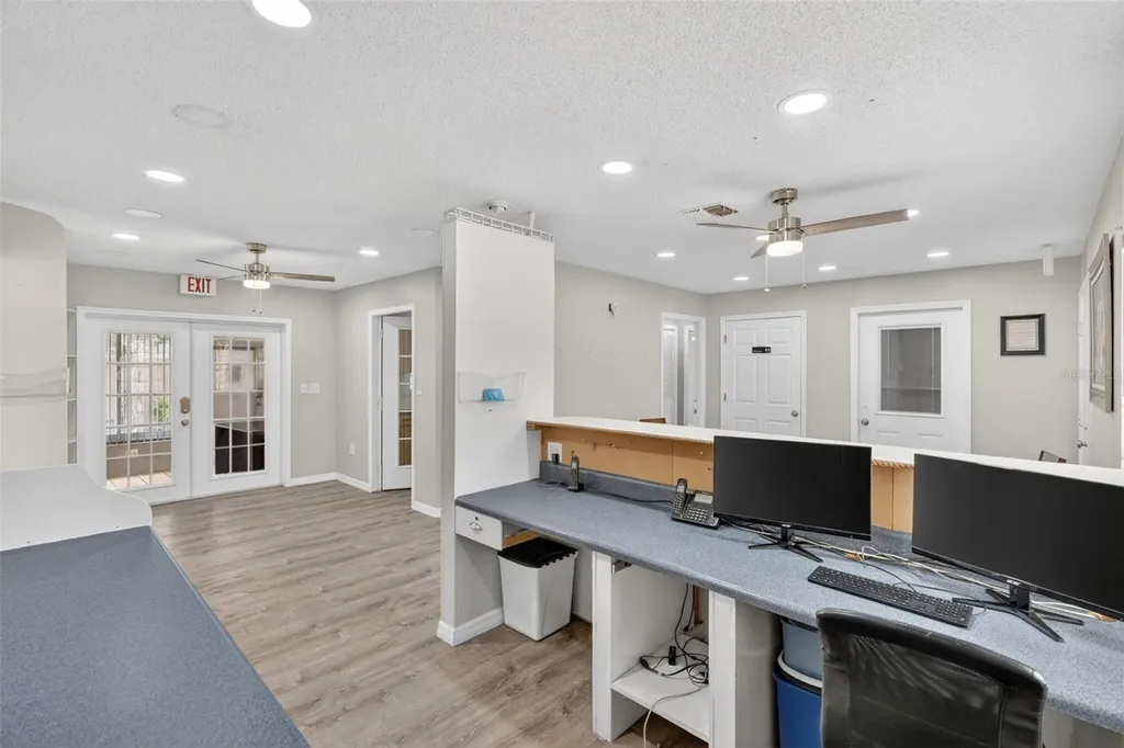 1492 Mariner Boulevard Spring Hill FL 34609