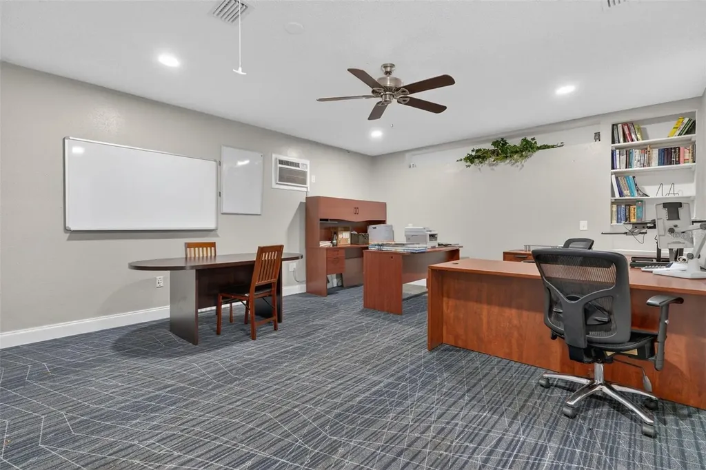 1492 Mariner Boulevard Spring Hill FL 34609