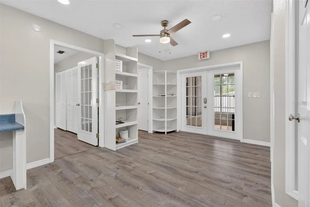 1492 Mariner Boulevard Spring Hill FL 34609